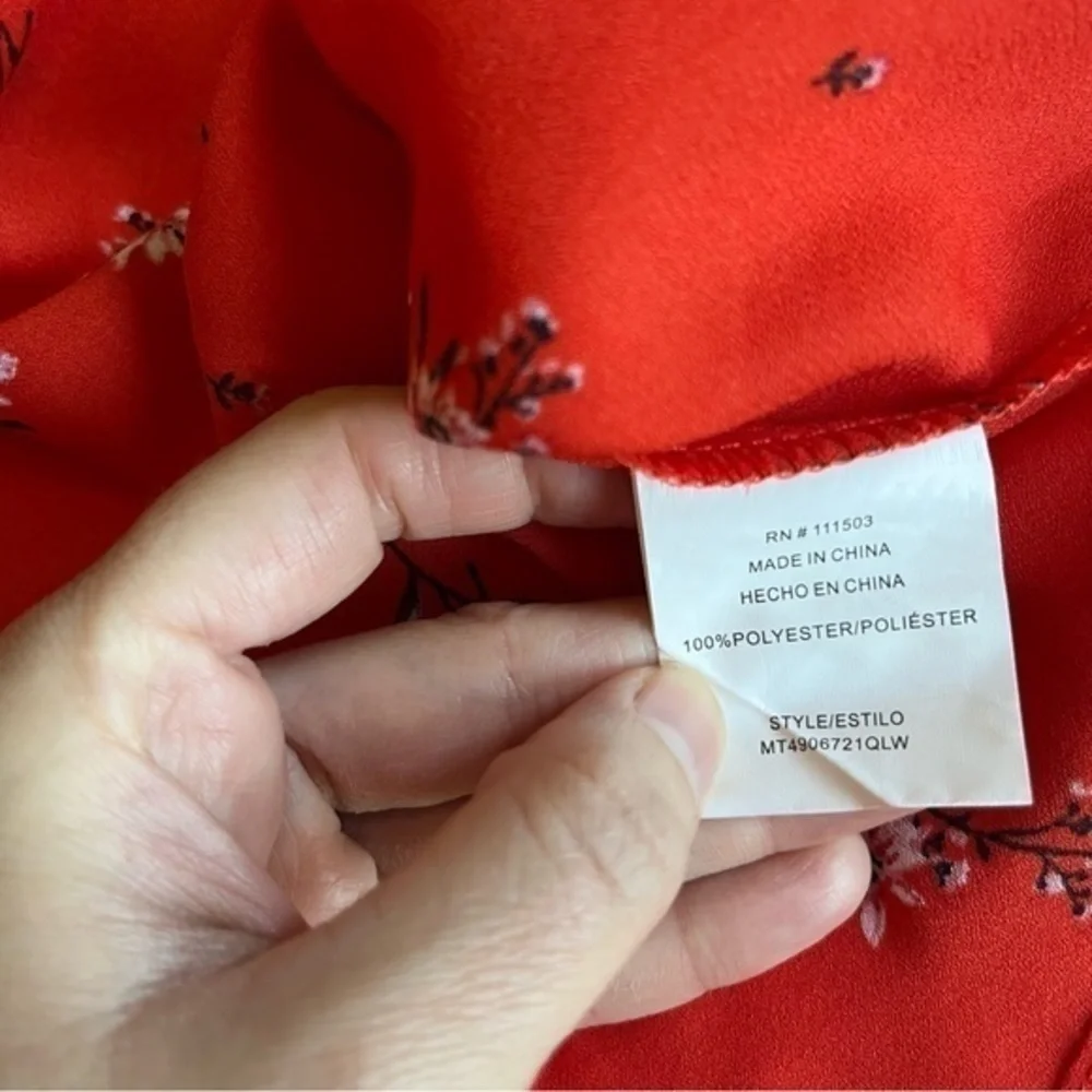 Lily White Floral Petal Sleeve Women’s Blouse Orange Size Small